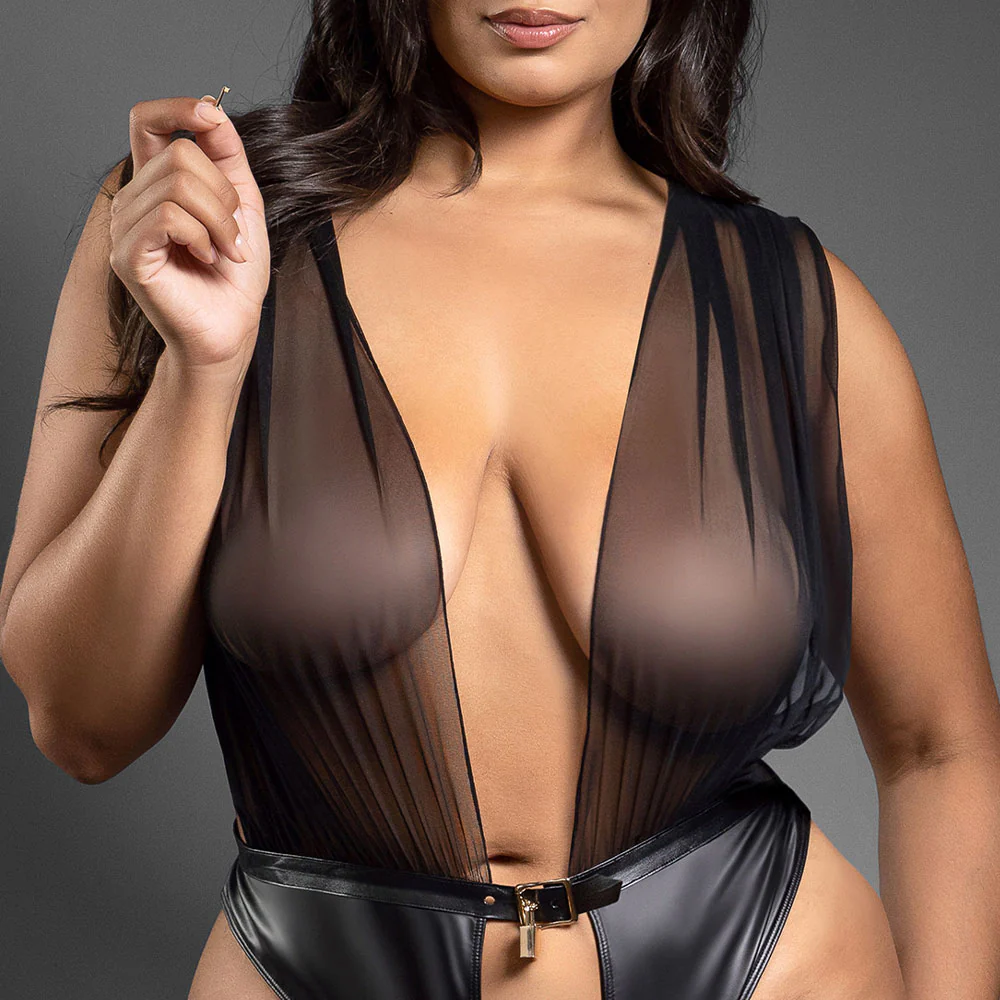 Fantasy Lingerie Domina Lock & Key Open-Crotch Teddy - Curvy - Image 3