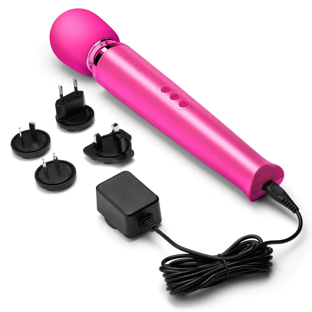 Le Wand Luxury Rechargeable Vibrating Massager - Image 4